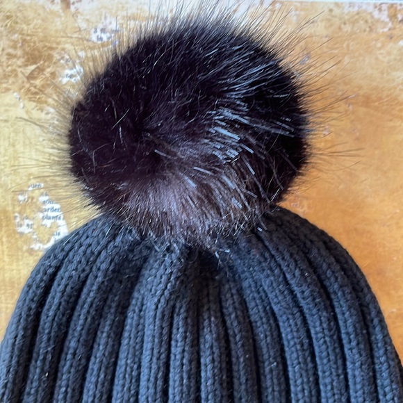 Barts Amsterdam Linda Pom Beanie - Picture 10 of 16